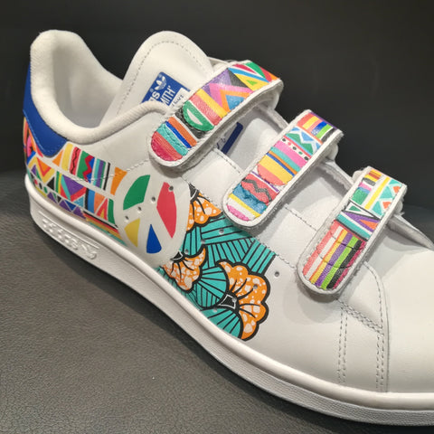 Sneakers Peace and having Fun